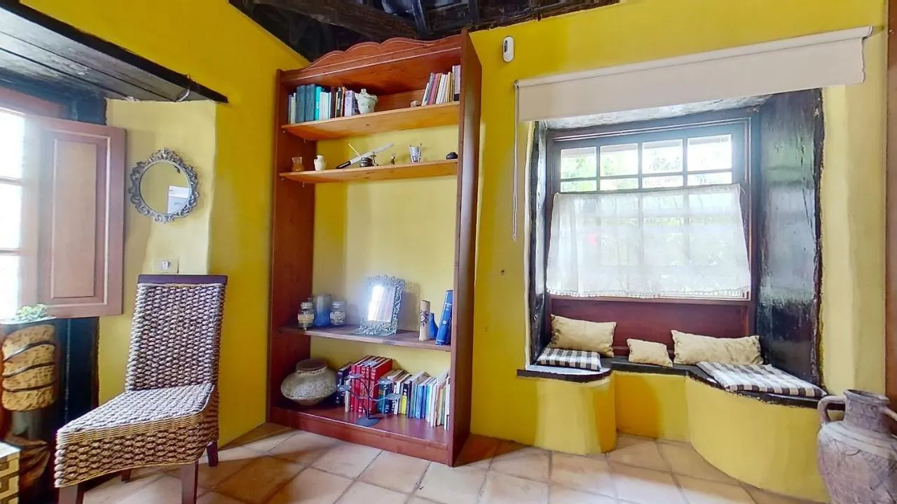 Remarkable 4-Bed Villa La Laguna  Spanien
